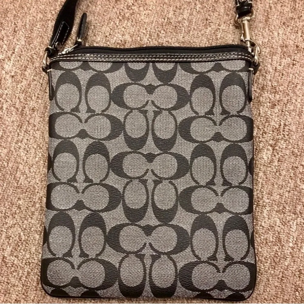 Coach Black and White Crossbody Bag - Picture 6 of 9